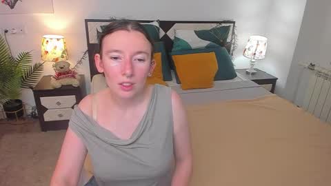 Catrin online show from 09-09-25, 01:38