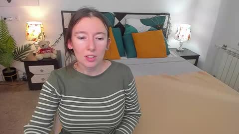 Catrin online show from 09-28-25, 07:25