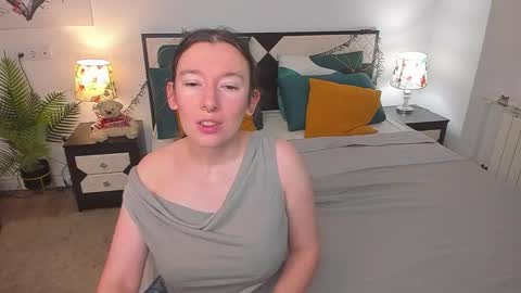 Catrin online show from 10-14-25, 03:29