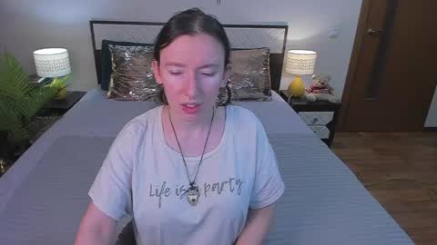 Catrin online show from 05-11-26, 03:23