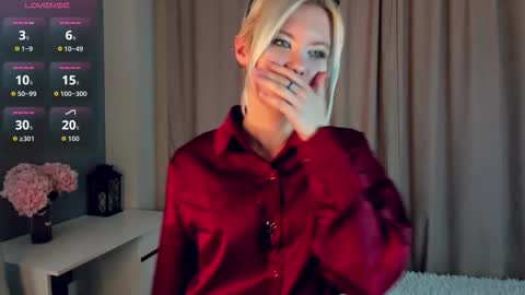 Mia online show from 03-03-26, 11:05