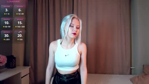 Mia online show from 03-14-26, 11:04