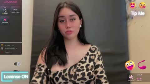 Snapshot of cathleya_ chatting on 02-01-25, 06:00 Cathy online show from 02-01-25, 06:00