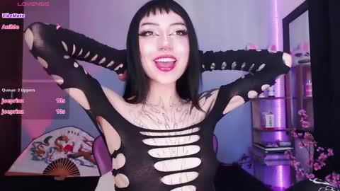 Cati help me reach my goal of 100 thumbs up again 3 online show from 02-19-25, 01:28