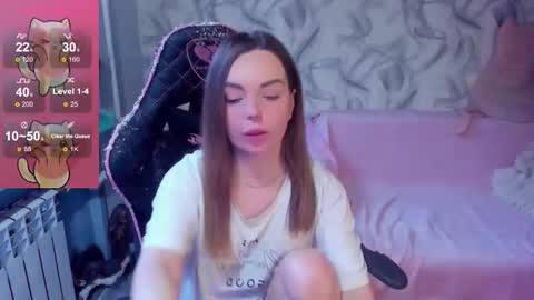 Snapshot of catisyfury chatting on 11-14-25, 09:19 . . online show from 11-14-25, 09:19