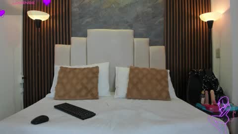 Snapshot of catiusca_reyes_03 chatting on 03-15-26, 12:22 catiusca_reyes_03 online show from 03-15-26, 12:22