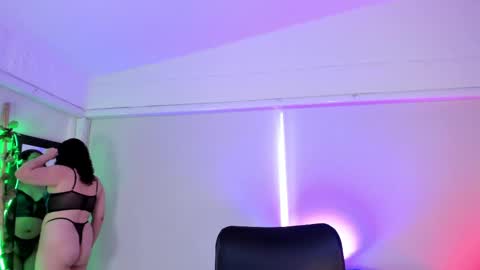 Catleya  online show from 09-20-25, 08:21