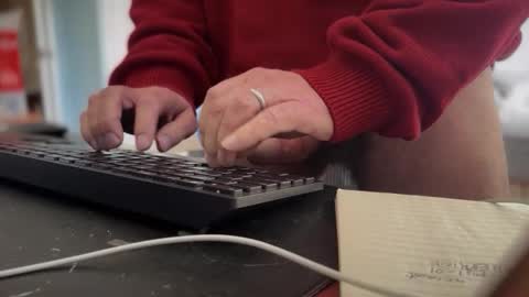 Snapshot of catmandoo21001 chatting on 11-28-25, 06:54 catmandoo21001 online show from 11-28-25, 06:54