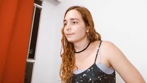 Snapshot of catnessa_ chatting on 09-19-25, 02:13 Catalina Restrepo online show from 09-19-25, 02:13