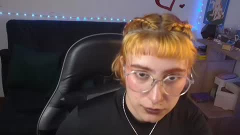 Snapshot of catsito chatting on 06-12-26, 02:21 im MIA -Independent Model MY OF is catsito3 online show from 06-12-26, 02:21