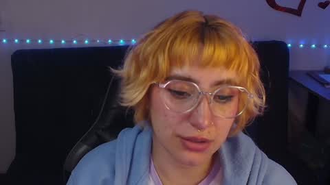 Snapshot of catsito chatting on 06-20-26, 07:11 im MIA -Independent Model MY OF is catsito3 online show from 06-20-26, 07:11