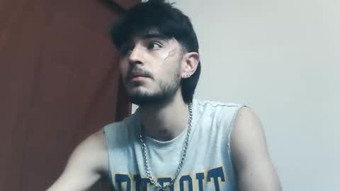 Snapshot of catt066 chatting on 04-05-26, 04:37 Gato2055 online show from 04-05-26, 04:37