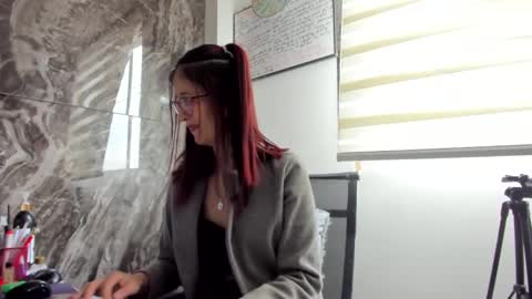 CATT EVANS online show from 02-24-25, 05:31