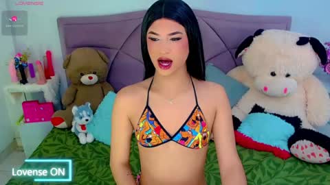 Snapshot of cattaleya_skinny chatting on 06-12-26, 05:06 cattaleya skinny online show from 06-12-26, 05:06