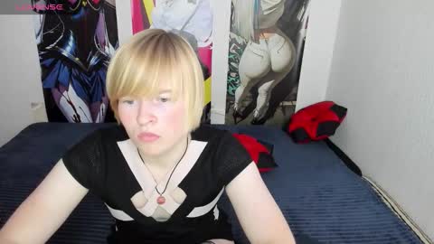 cattie_w_ online show from 10-18-25, 01:19