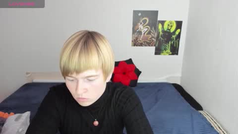 cattie_w_ online show from 11-07-25, 01:38