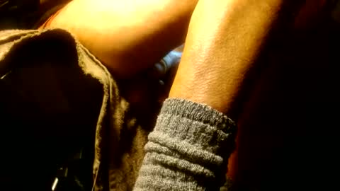 Snapshot of caughtnaked chatting on 12-20-24, 05:51 caughtnaked online show from 12-20-24, 05:51