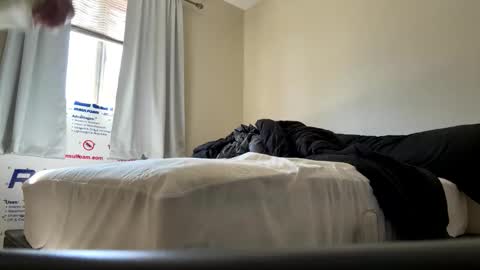 Snapshot of caughtnaked chatting on 04-17-26, 04:43 caughtnaked online show from 04-17-26, 04:43