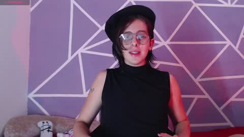 Snapshot of cava_pretty chatting on 12-31-24, 08:59 cava_pretty online show from 12-31-24, 08:59
