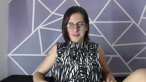 Snapshot of cava_pretty chatting on 02-24-25, 10:37 cava_pretty online show from 02-24-25, 10:37