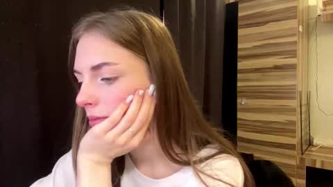 Polly online show from 03-20-26, 08:52