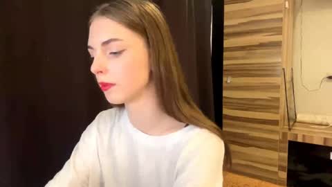 Polly online show from 03-31-26, 10:04