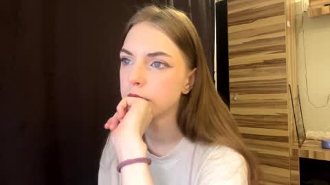 Polly online show from 04-01-26, 07:31