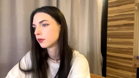 Polly online show from 04-07-26, 07:09