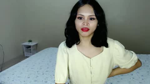 Snapshot of cb_excitment_studios chatting on 10-07-25, 01:30 Selena online show from 10-07-25, 01:30