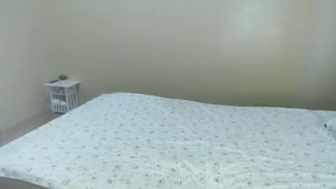 Snapshot of cb_excitment_studios chatting on 11-06-25, 07:53 Selena online show from 11-06-25, 07:53