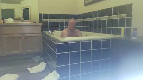 Snapshot of cclfhw8962753 chatting on 11-13-25, 04:22 cclfhw8962753 online show from 11-13-25, 04:22