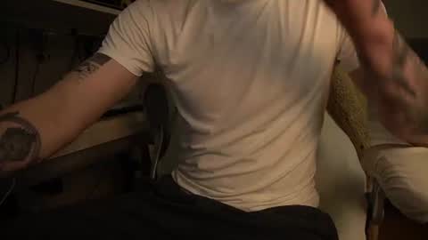Snapshot of cddwot chatting on 06-18-26, 01:39 jdjayco online show from 06-18-26, 01:39