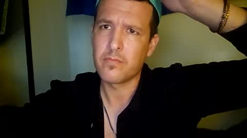 Snapshot of cee77245 chatting on 08-03-26, 02:21 Bwc4transgirl6929 online show from 08-03-26, 02:21
