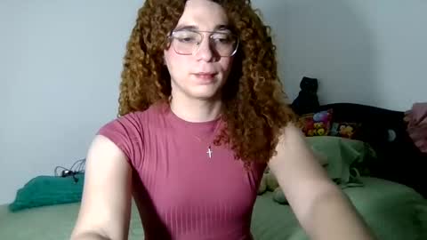 Snapshot of celessteseductora chatting on 09-12-25, 02:50 celessteseductora online show from 09-12-25, 02:50