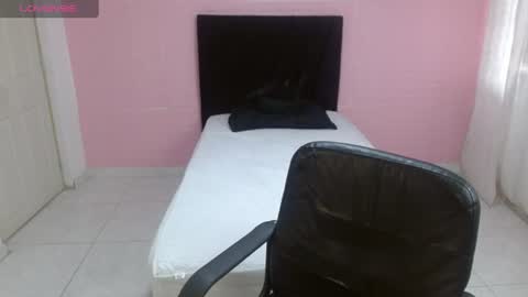 Snapshot of celeste817631 chatting on 07-25-26, 04:15 celeste817631 online show from 07-25-26, 04:15