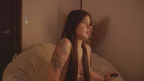 Diane Independent model online show from 03-04-25, 12:07