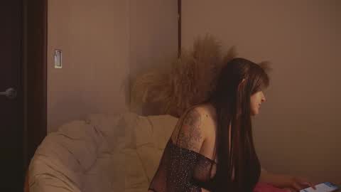 Diane Independent model online show from 03-11-25, 10:31
