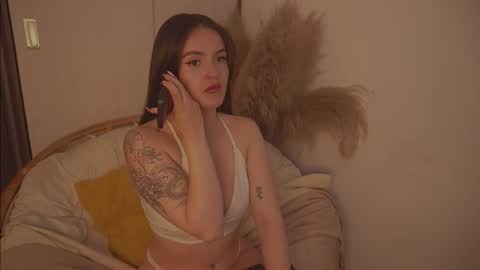 Diane Independent model online show from 10-15-25, 09:04