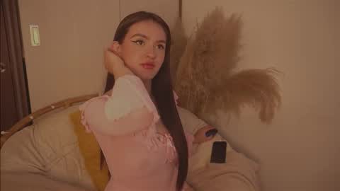 Diane Independent model online show from 11-04-25, 08:30