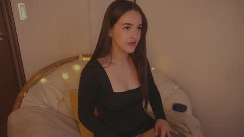 Diane Independent model online show from 05-03-26, 10:16