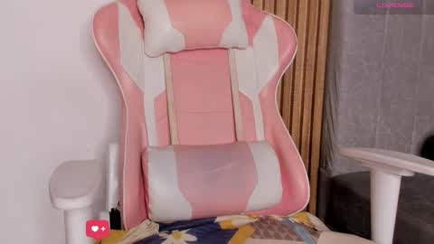 Snapshot of celeste_jhons1 chatting on 10-30-25, 07:58 celeste_jhons1 online show from 10-30-25, 07:58