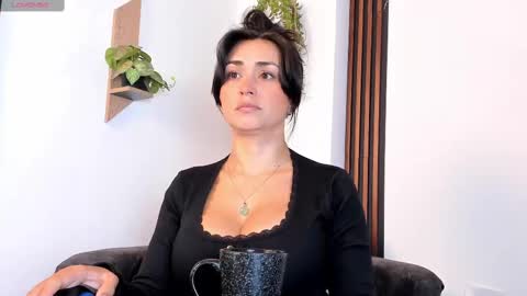 Snapshot of celeste_rodriguez_ chatting on 09-15-25, 09:59 online show from 09-15-25, 09:59