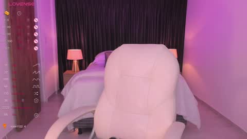 Snapshot of celeste_rosee_1 chatting on 12-15-24, 12:29 Celeste online show from 12-15-24, 12:29