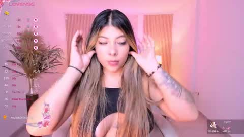 Snapshot of celeste_rosee_1 chatting on 10-25-25, 07:52 Celeste online show from 10-25-25, 07:52