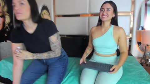 Snapshot of celeste_starsss chatting on 10-20-25, 09:04 celeste_starsss online show from 10-20-25, 09:04