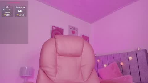 Snapshot of celestecute_ chatting on 12-29-24, 04:38 Celeste   INSTAGRAM Celestecute 01 online show from 12-29-24, 04:38