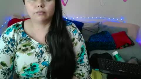 Snapshot of celestehot222 chatting on 11-16-25, 05:18 celestehot222 online show from 11-16-25, 05:18