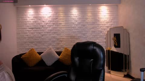 Snapshot of celestepalmer_x chatting on 12-10-24, 02:38 Celeste online show from 12-10-24, 02:38