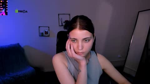 Snapshot of celine_sun chatting on 09-08-25, 09:36 celine_sun online show from 09-08-25, 09:36