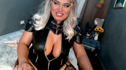 cellinekittcumerr online show from 05-01-26, 12:32